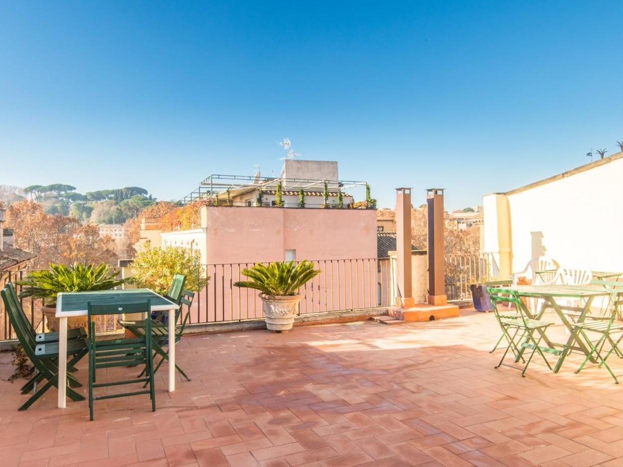Spacious 2br In The Historic Center Rome