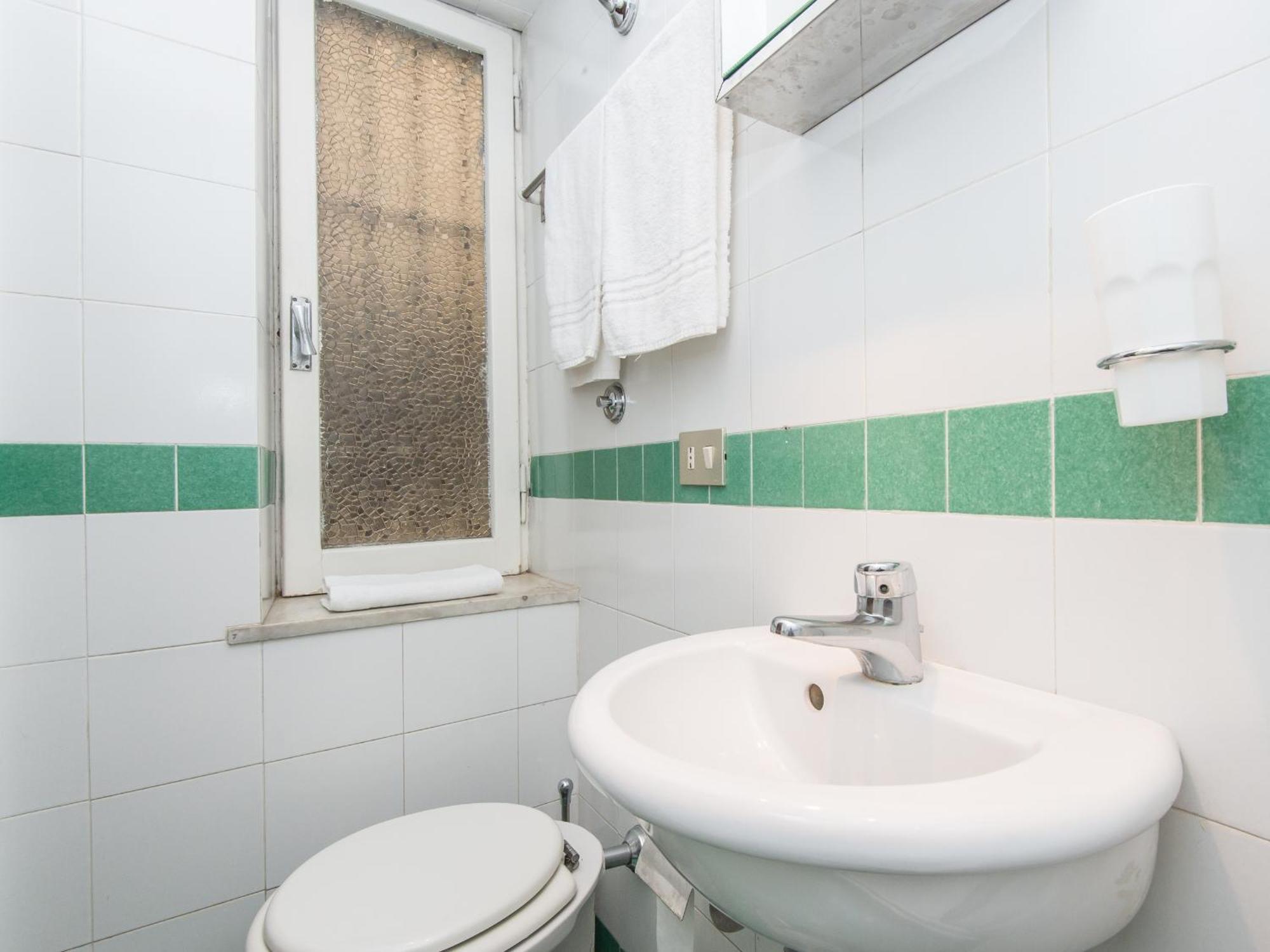 Spacious 2br In The Historic Center Rome
