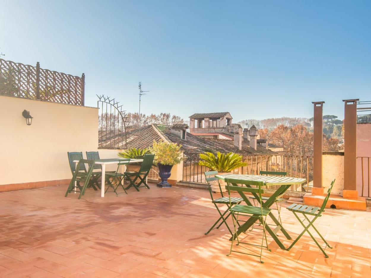 Spacious 2br In The Historic Center Apartment Rome